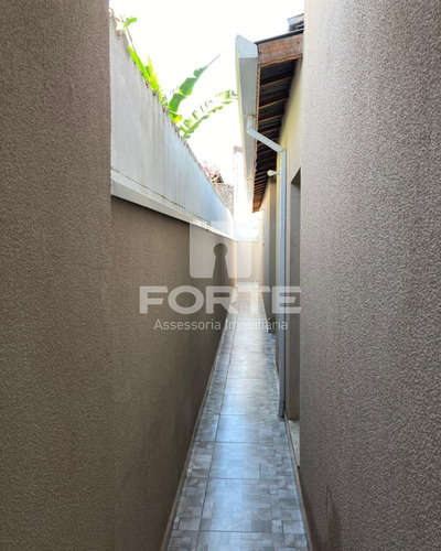 Imagem 18 de 21 de Casa Plana Em Ótimo Bairro, Bem Construida , Toda Em Porcelanato, Fino Acabamento. Imobiliárias De Mogi Das Cruzes. - Ca00201 - 69860576