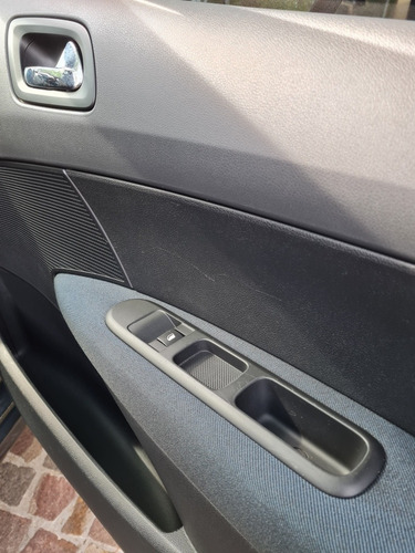 Peugeot 308 1.6 Active 2014
