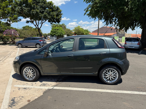 Fiat Punto 1.6 16v Essence Flex Dualogic 5p