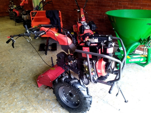 Imagen 4 de 6 de Motoazada Ktc Arranque Electrico Con Rotovator Y Llantas 500
