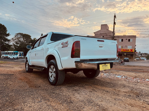 Toyota Hilux 2.5 Cab. Dupla 4x4 4p