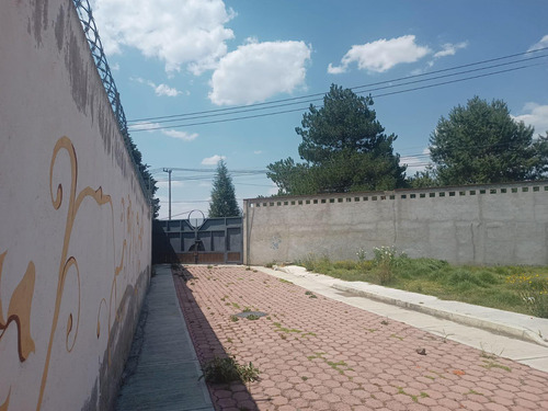 Venta De Terreno Para Desarrolladores 1950m2 En Ocotitlan Metepec