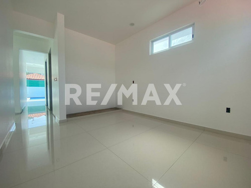Casa En Venta En Morelos, Fraccionamiento Lomas De Cocoyoc