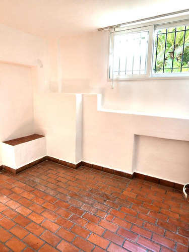 Venta Departamento En Jacinto Diaz 300 San Isidro 3 Dormitorios Apto Credito