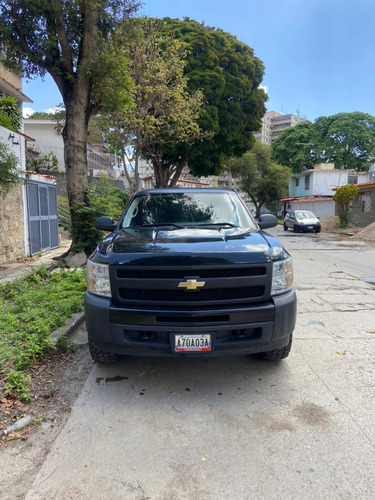 Imagen 2 de 8 de Chevrolet Silverado 4x2