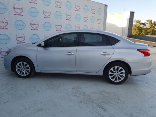 Imagen 5 de 21 de Nissan Sentra 2017 1.8 Advance Mt
