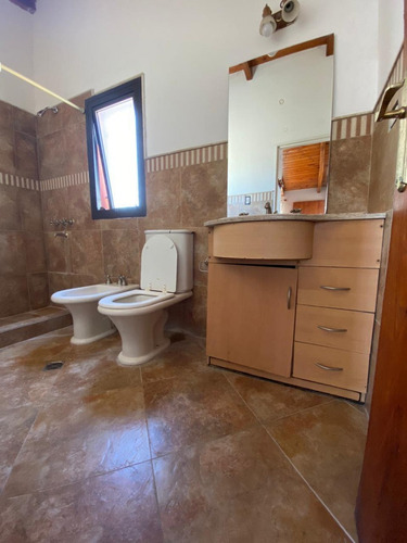 Imagen 22 de 27 de Casa Con Pileta Para 10 Personas, Hermosa Vista Al Lago