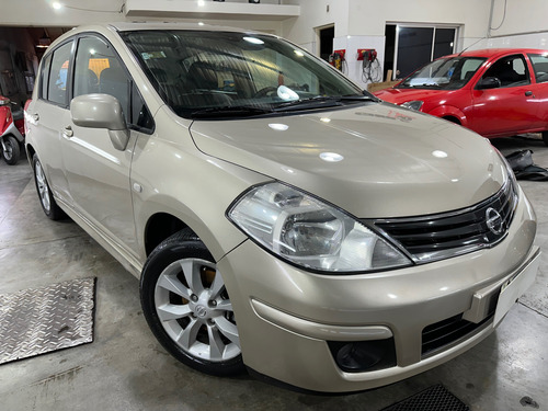 Nissan Tiida 1.8 Tekna
