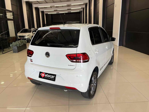 Volkswagen Fox 1.6 MSI TOTAL FLEX CONNECT 4P MANUAL