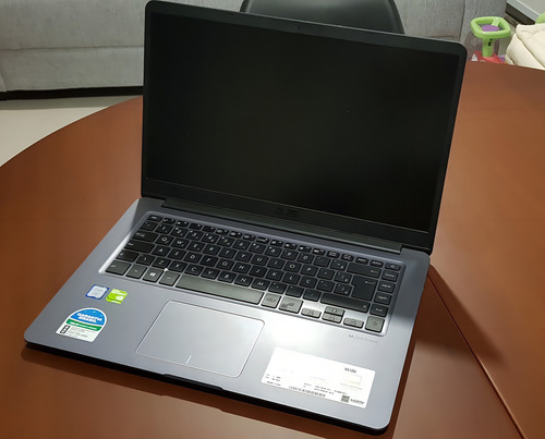 Ordenador portátil Asus Core I7 - 7500u, 8 GB, 1 TB, 15,6 Bq167t