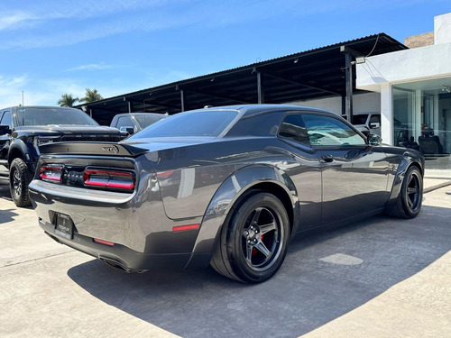 Dodge Challenger 6.2 Srt Hellc At
