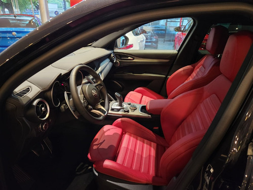 Alfa Romeo Stelvio 2.0 280cv At Q4 Veloce