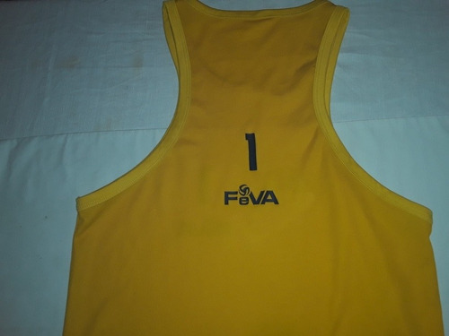 Imagen 4 de 5 de Camiseta Voley Feda Olympikus #1 Talle M