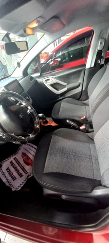 Imagem 4 de 9 de Peugeot 208
