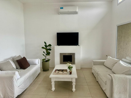 Casa Amoblada En Alquiler Barrio Cerrado San Matias Con Tres Habitaciones