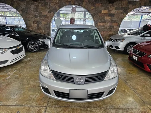 Nissan Tiida 1.8 Advance Sedan Mt