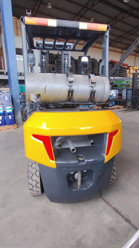 Empilhadeira Liugong 3ton. Glp Torre Triplex De 5 Metros Top