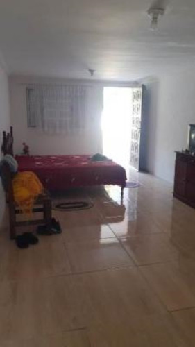 Imagem 4 de 16 de Chácara Com Arvores Frutíferas, Capela, Campo De Futebol, Churrasqueira E Com 5.181 M² De Área Total, No Bairro Chácaras Lucel, Em Itanhém Ref: 9786/ac