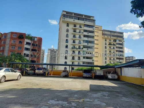 En Venta Hermoso Apartamento De Finos Acabados En Sebucán  24-10844 Cs