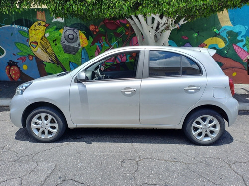 Imagem 4 de 6 de Nissan March 2018 1.0 12v Sv 5p