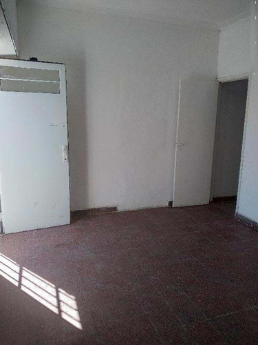 Imagen 3 de 13 de Departamento En Venta - 1 Dormitorio 1 Baño - 96mts2 - Berisso