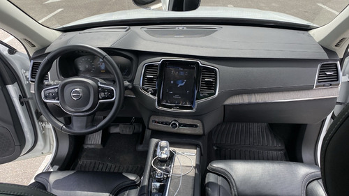 Imagen 13 de 25 de Volvo Xc90 T8 2.0 Hibrida Enchufable 2022