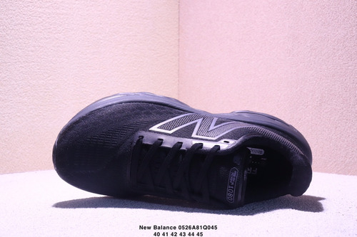 Tenis New Balance Fresh Foam X 1080 V13 Running Negro Y Blan