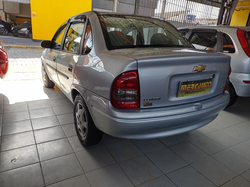 Imagem 8 de 14 de Chevrolet Classic 2010 1.0 Flex Power 4p
