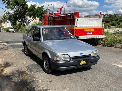 Imagem 2 de 15 de Escort L 1992