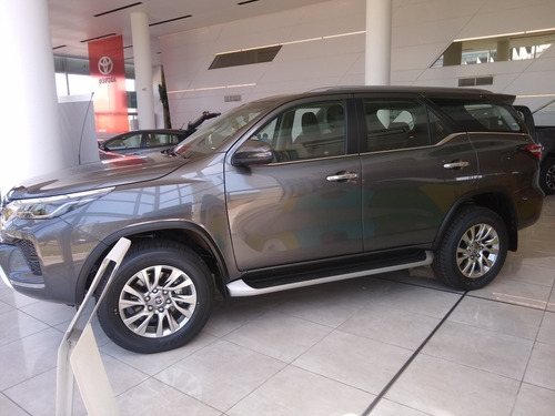 Toyota Sw4 2.8 Srx 177cv 4x4 7as At 2020