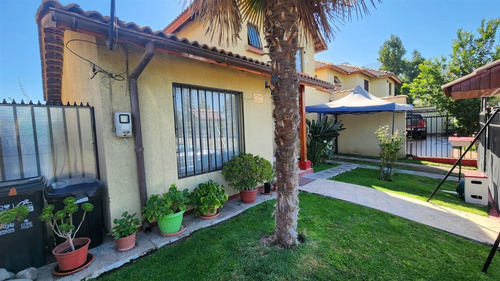 Casa En Venta De 3 Dorm. En Puente Alto