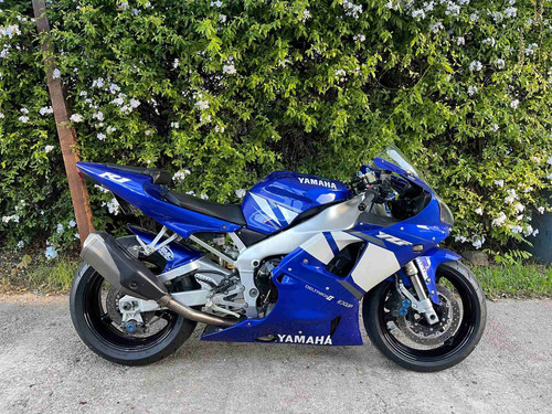 Yamaha R1