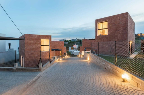 Imagen 6 de 12 de Duplex En Venta Cuesta Colorada