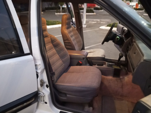 Jeep Grand Cherokee Laredo L6 4x2 At