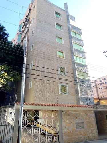 Rivero Bienes Raices Vende Apartamento En Obra Gris En La Urb La Soledad 