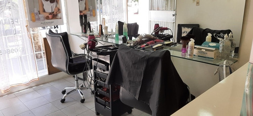 Imagen 4 de 5 de Vendo Llave De Peluquería Unisex Por Enfermedad Comprobable