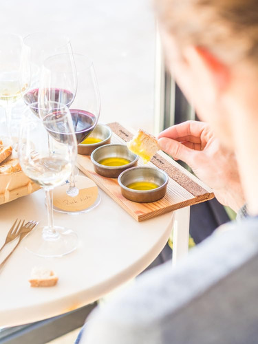 Una Mezcla Superior A La Mezcla Para Mojar Con Aceite De Oli