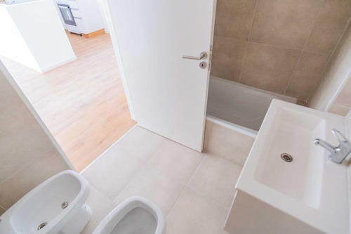 Imagen 8 de 18 de Oportunidad · Hermoso 2 Ambientes Súper Luminoso A Estrenar · Apto Profesional