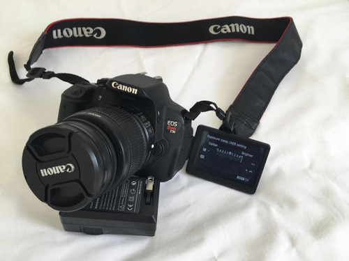 Câmera Canon Eos Rebel T3i Com Video Em Excelente Estado
