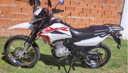 Honda Xr 150 L Color Blanca Motor 10 Puntos 16.0000 Km Titul