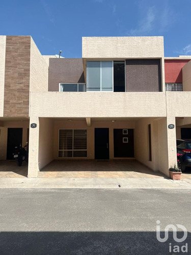 Venta Casa 3 Ambientes Las Américas