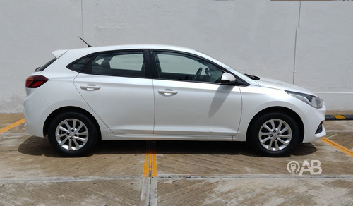 Imagen 4 de 10 de Hyundai Accent 2019 1.6 Hb Gl Mt