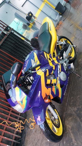 Imagen 8 de 10 de Honda Cbr 600 F3