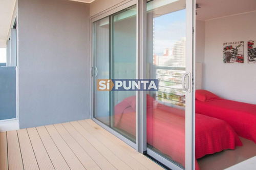 Imagen 12 de 18 de Apartamento En Alquiler Anual