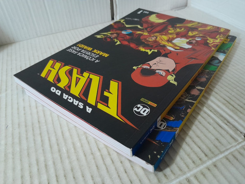 Lote 3 Hq A Saga De Flash Numero 1, 2 E 4 Panini Rjhm (Usado)