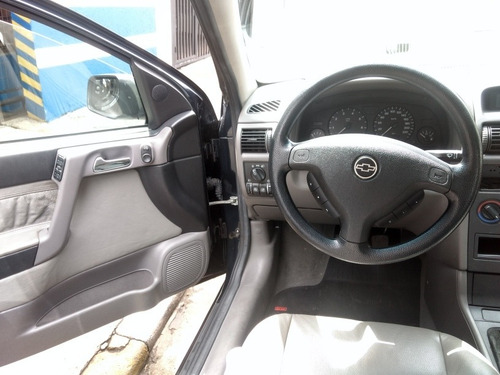 Chevrolet Astra Sedan 2.0 8v Expression 4p