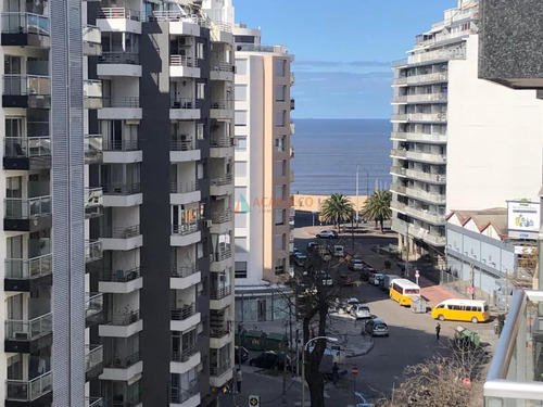 Venta Monoambiente En Moderno Edificio En Pocitos