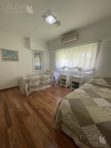 Casa En Venta 4 Amb En Parque Leloir
