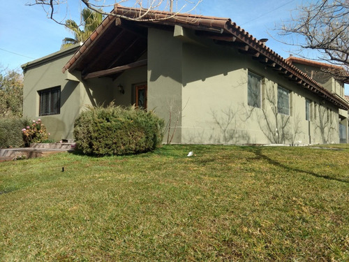 Imagen 2 de 12 de Casa En Bº Privado Club De Campo