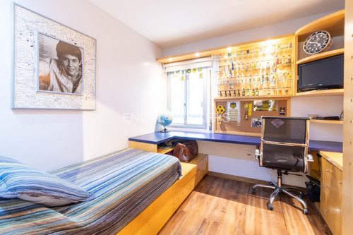 Apartamento De Categoría En Pocitos 4 Dormitorios Id 6099